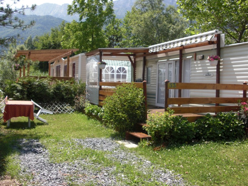 Camping*** proche d’Annecy – Location de Chalets, Mobil-home, emplacements.