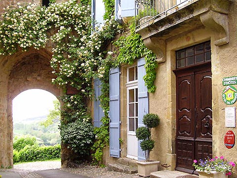 Maison d’hôtes de Charme et Caractère 4épis dans le Gers www.porte-fortifiee.eu